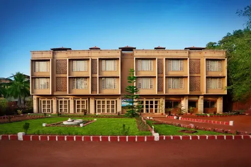 Kohinoor Highway Resort Hotels in Walane