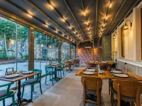 Obelisk Hotel & Suites โรงแรมใกล้ตลาด Arasta Bazaar