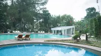 Indo Alam Recreational Resort - Swimmingpools