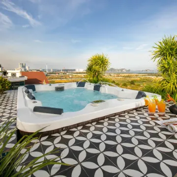 下龍精緻酒店 鄰近下龍灣夜市的酒店