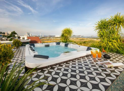 The Exquisite HaLong Hotel