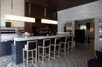 Schloss-Hotel Hotels in Yantarny