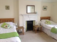 Old Church House Hotel a 