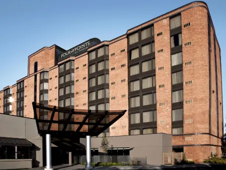 Four Points by Sheraton Mississauga Meadowvale Отели в г. Джорджтаун