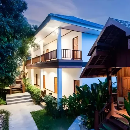 Chaba Varee, Doi Saket Chiang Mai