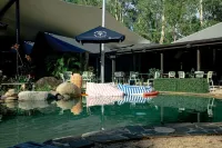 Coral Beach Lodge - Beach