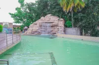 Mount Retreat Resorts - Madurai - Pools