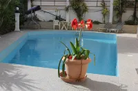El Greco Apartments - Beach