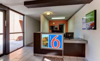 Motel 6 Jackson, TN