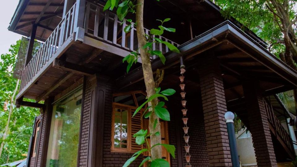 Yala River Face Inn