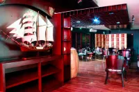 Kyriad Arra Hotel Cepu - bars