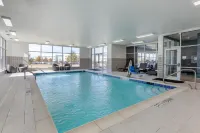 Comfort Suites Waco North - Near University Area - Pools