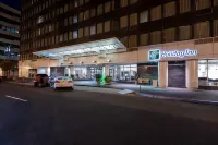 Holiday Inn Washington Capitol - Natl Mall 에니드 A. 하우프트 가든 주변 호텔