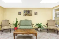 Days Inn by Wyndham Phenix City Near Fort Benning Hotels in Phenix City