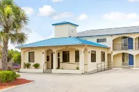 Super 8 by Wyndham Walterboro