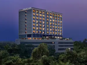 Courtyard Ahmedabad Sindhu Bhavan Road