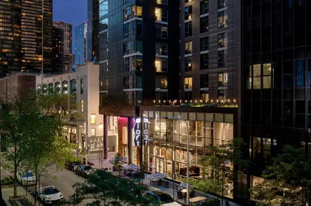 Aloft Chicago Mag Mile