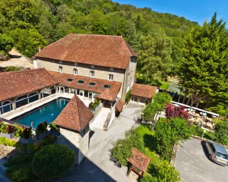 Castel Damandre Hotels in Jura