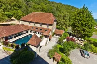 Castel Damandre - Pools