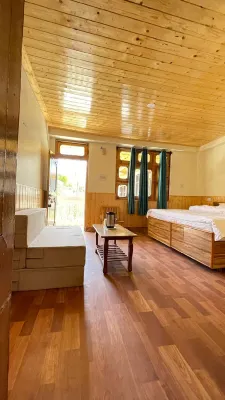 Hotel Kamru