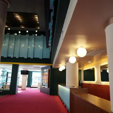 NW 4896 Theater Hotel @ Samnakkham