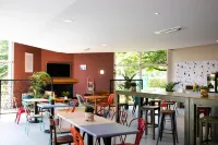 Greet Hotel Castres Saix