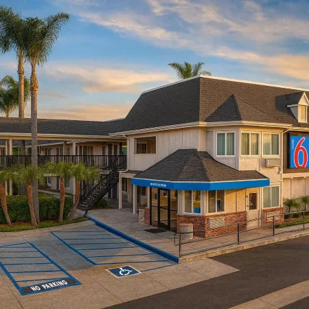 Motel 6 Westminster, CA - North