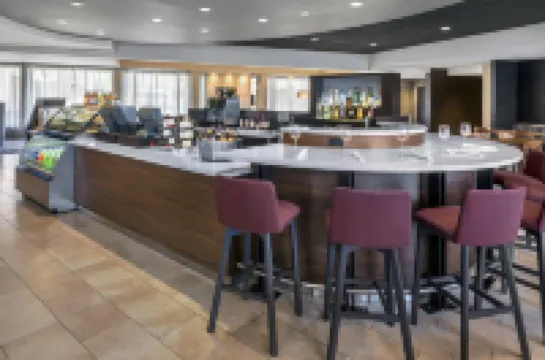 Courtyard Newark Liberty International Airport