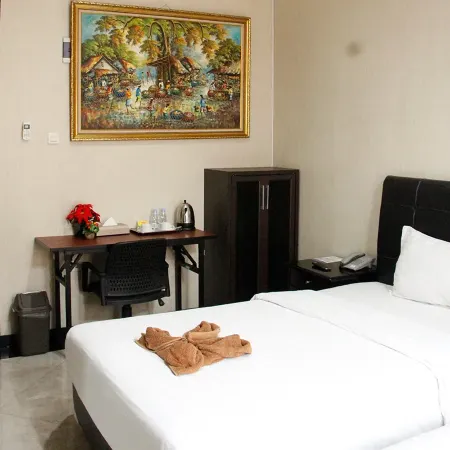 Cozzy Kostel Managed by Salak Hospitality Отели рядом с достопримечательностью «Ecodome Bogor Botanical Gardens»