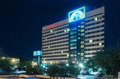 Amaks Congress Hotel Hotels near Alley of Stars