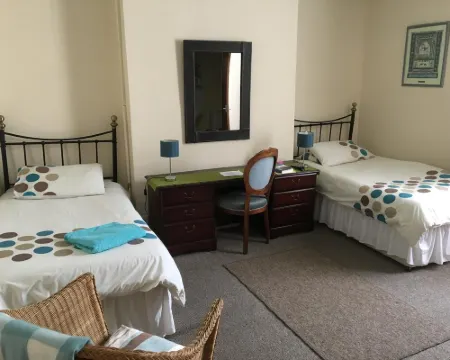 Admiral Blake Guesthouse Hotels in Bridgwater