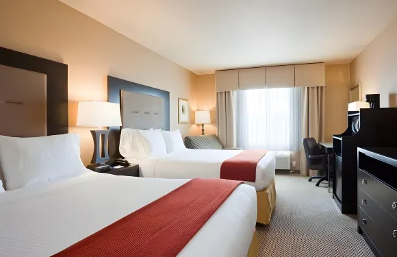 洲際酒店集團智選假日套房酒店阿塔斯科西塔-漢布爾-金伍德