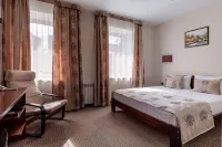 Staryij Dvorik na Mopra Hotel Các khách sạn ở Kirov
