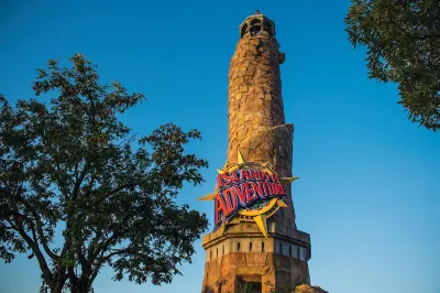 Cozy Apartment w Pool and Hot Tub - Near Disney Hotels in International Drive