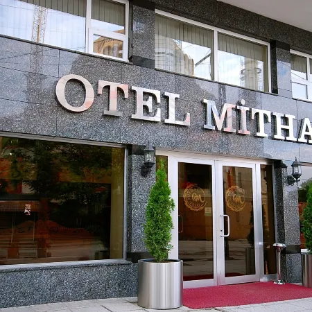 Hotel Mithat Отели рядом с достопримечательностью «Парк развлечений Фан-Фейр»