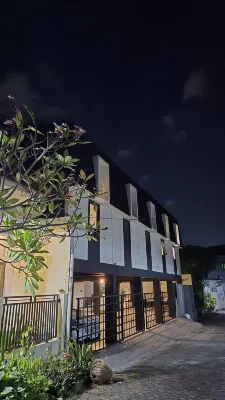 Mezzanine kost Hotels in Tegalgede