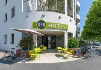 B&B โรงแรม La Rochelle Centre