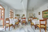 Talabgaon Castle - Breakfast
