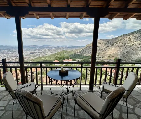 Stagiates Guest House Room 4