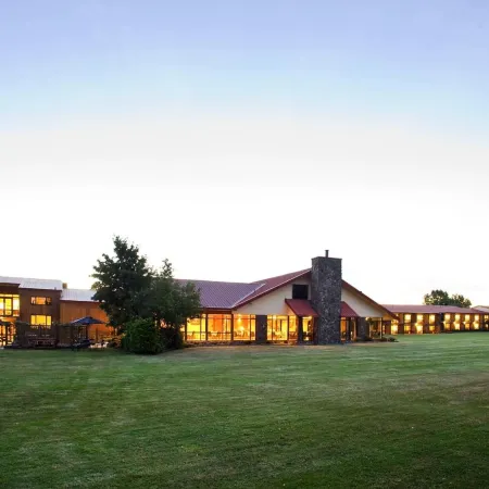 Distinction Mackenzie Country Hotel