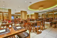 由亞特蘭大酒店管理的尼泰羅伊地平線酒店 - 早餐