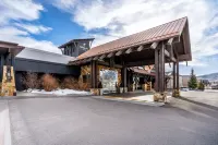 WHITE PEAK HOTEL by IHG