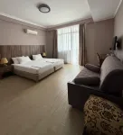 Green Hosta Hotel