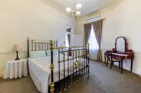 Criterion Hotel Warwick - parking