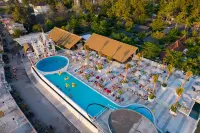FRii Resort Gili Trawangan - Beach resorts
