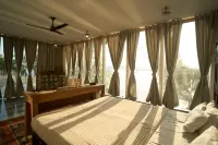 Paddy's Loft the Lake B&B - Hostels