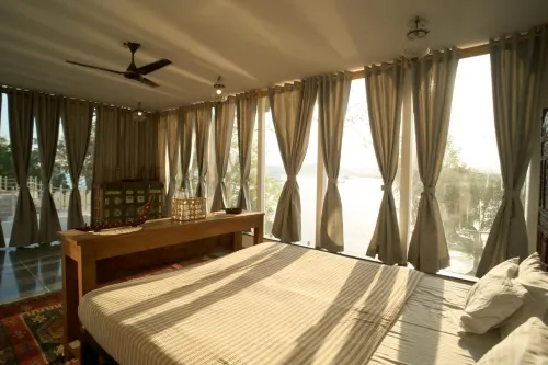 Paddy's Loft the Lake B&B - Hostels