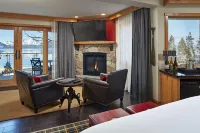 The Landing Resort and Spa - parking