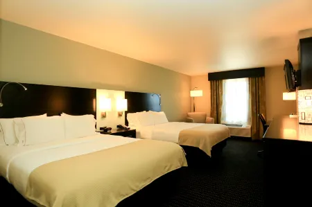 Holiday Inn Express & Suites Marion Отели в г. Williamson County