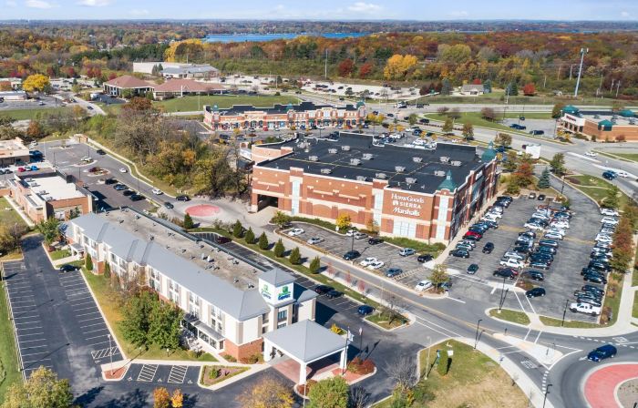 Holiday Inn Express & Suites DELAFIELD by IHG
